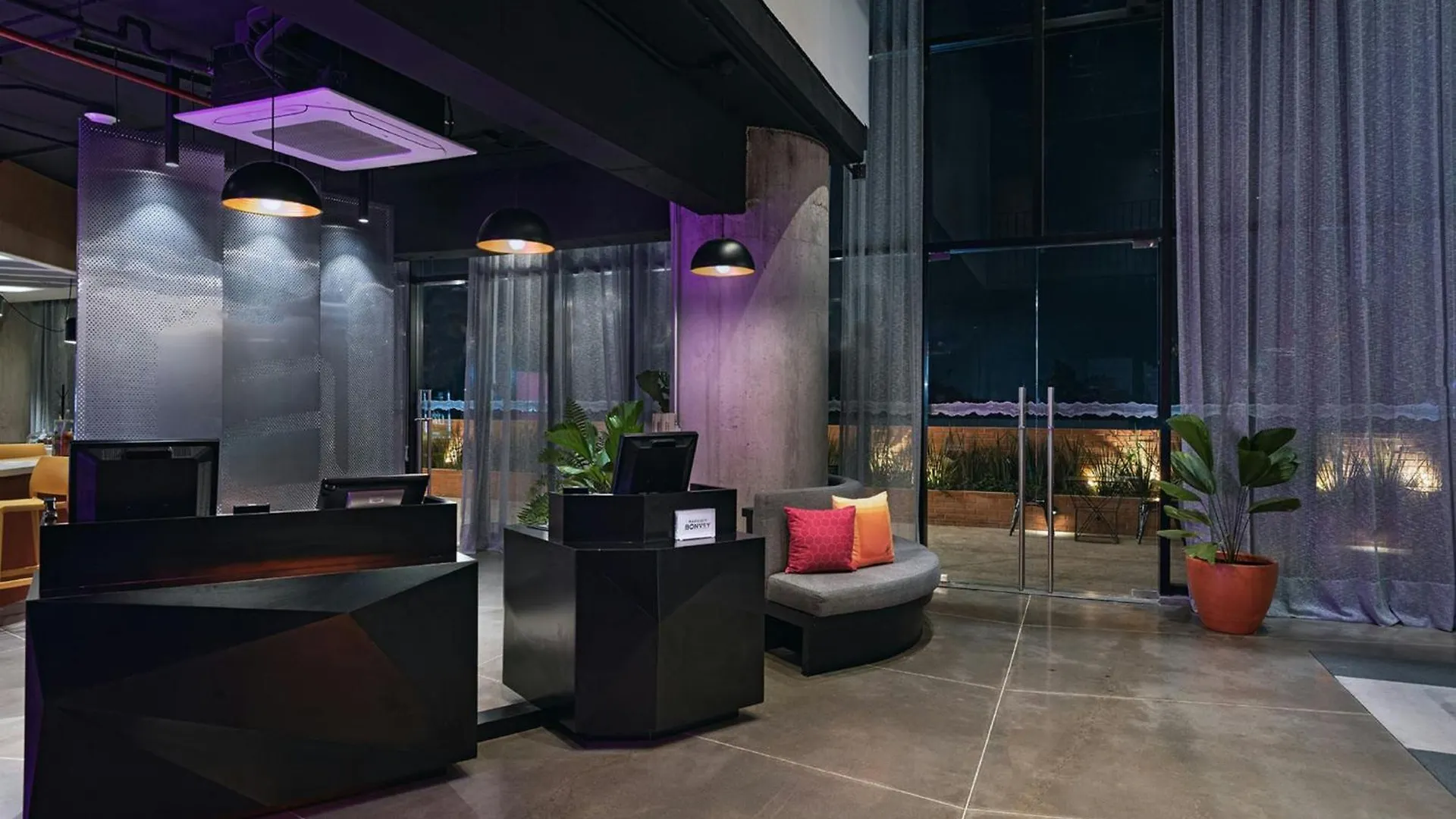 ***  فندق Aloft Guadalajara Sur Santa Anita  المكسيك